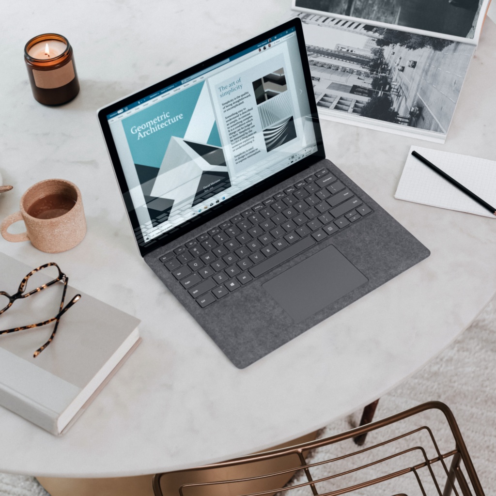 windows-C6T6vr1sQI0-unsplash