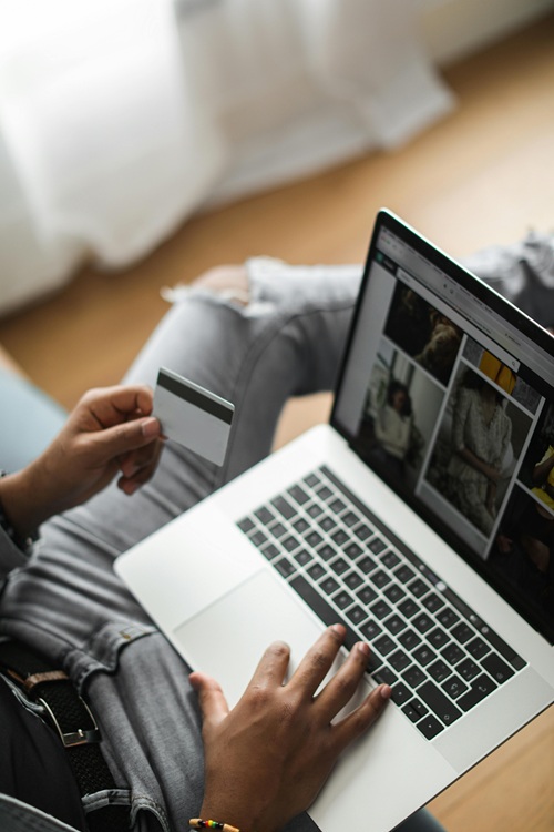 Mit Kreditkarte online bezahlen